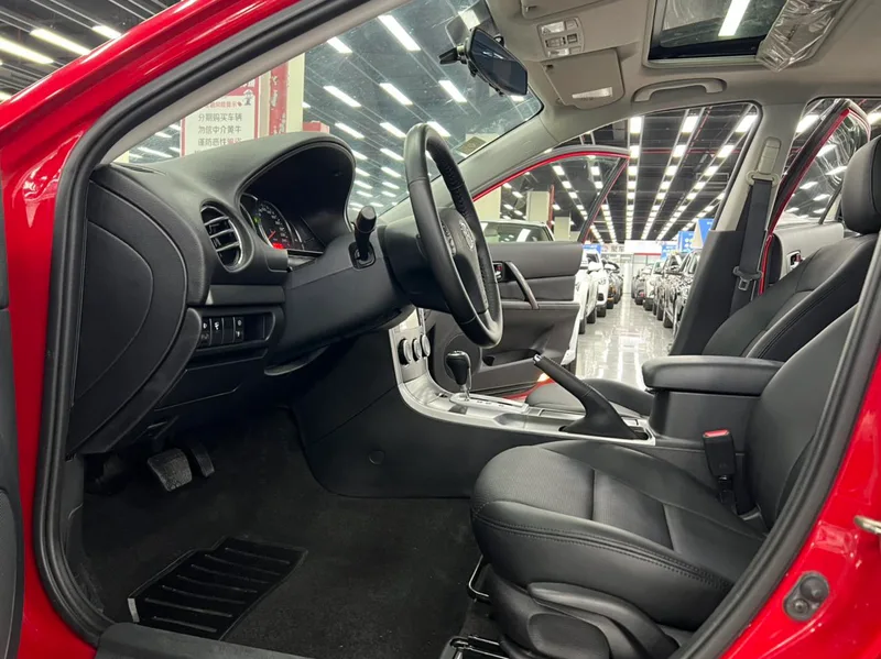 Mazda 6 2014 2.0L automatic classic type exterior photo 5