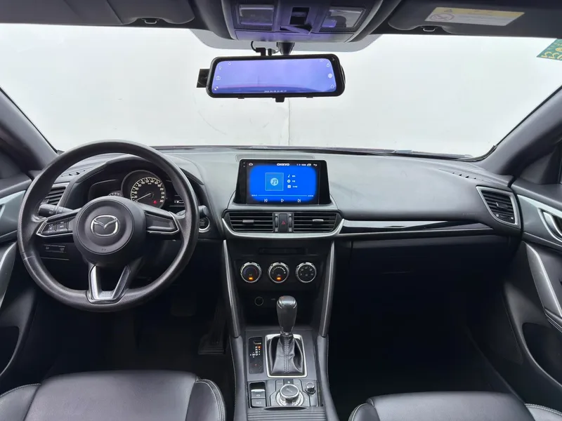 Mazda CX-4 2018 2.0L Automatic two-wheel drive blue sky vitality version China V interior photo 9