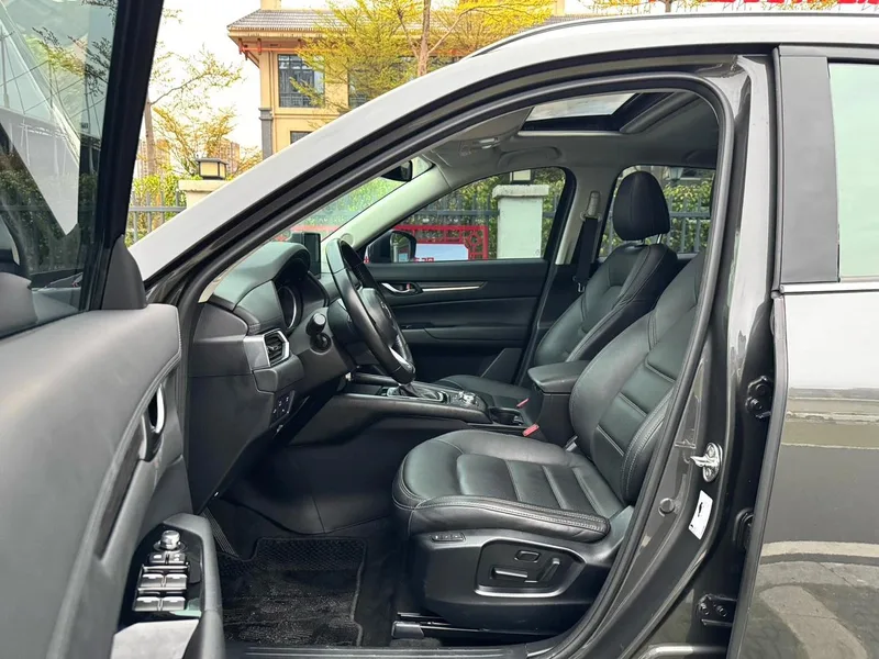 Mazda CX-5 2020 2.0L Automatic two-wheel drive smart model interior photo 6
