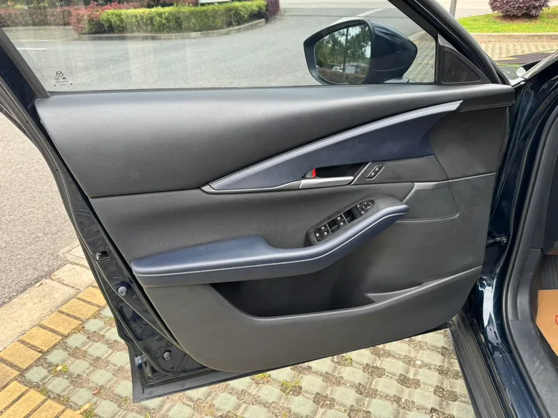 Mazda CX-30 2020 2.0L Tipo de calidad automática exterior foto 10 Mazda CX-30 2020 2.0L Tipo de calidad automática exterior foto 10