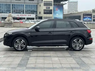 Audi Q5L 2022 40T RS Type de kit de vitesse extérieur photo 8 Audi Q5L 2022 40T RS Type de kit de vitesse extérieur photo 8