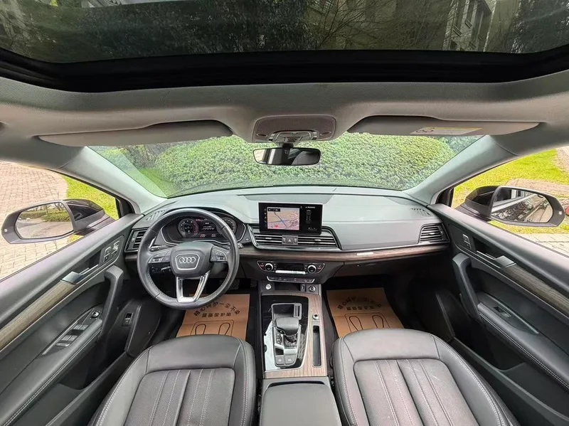 Audi Q5L 2024 40TFSI Lujo y elegante interior foto 11