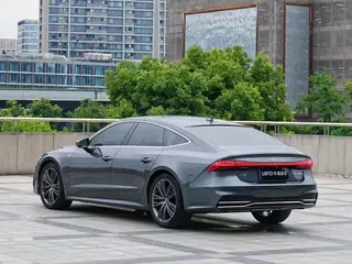 Audi A7 2022 45 TFSI Type de sélection extérieur photo 3 Audi A7 2022 45 TFSI Type de sélection extérieur photo 3