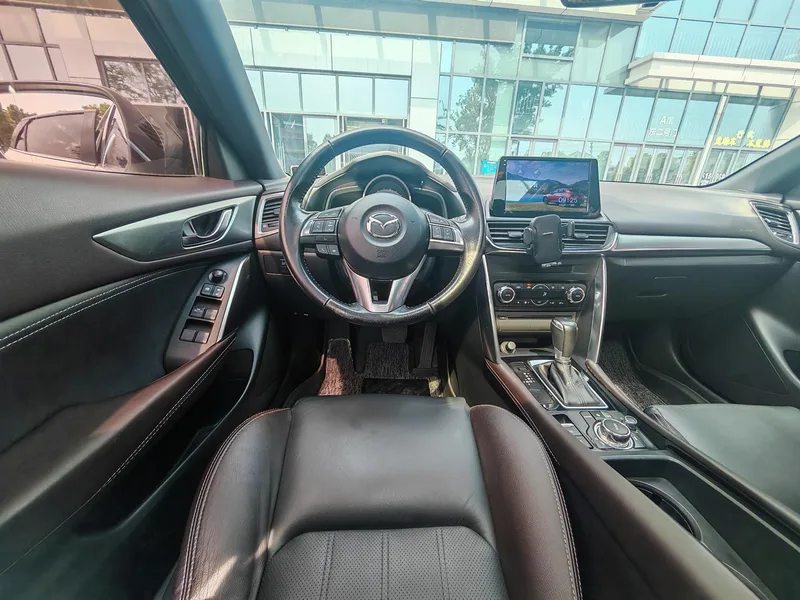 Mazda CX-4 2016 2.0L Automatic two-wheel drive blue sky grade version interior photo 10 Mazda CX-4 2016 2.0L Automatic two-wheel drive blue sky grade version interior photo 10