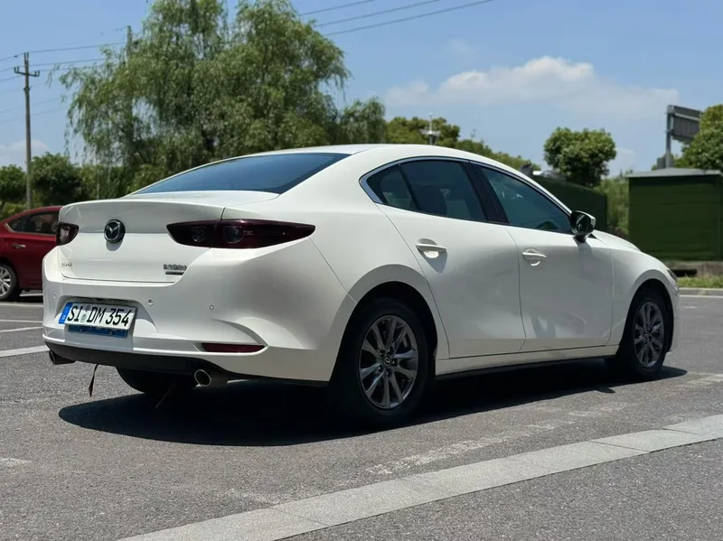 Mazda Mazda3 Axela 2020 1.5L Versión de calidad automática interior foto 7