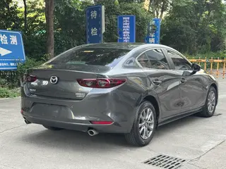 Mazda Mazda3 Axela 2020 1.5L automatic quality version exterior photo 3