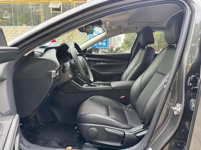 Mazda Mazda3 Axela 2020 1.5L automatic quality version exterior photo 8