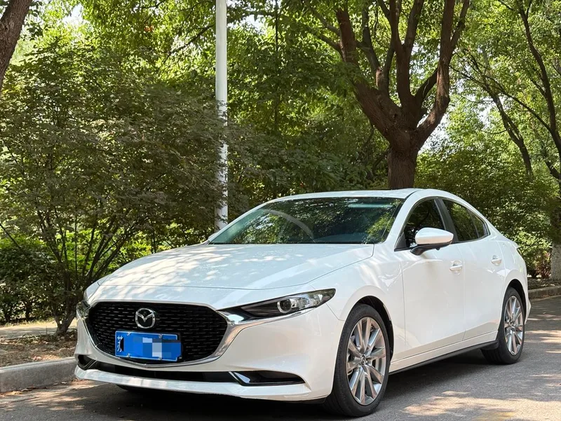Mazda Mazda3 Axela 2023 2.0L Automatic quality elegant version exterior photo 1 Mazda Mazda3 Axela 2023 2.0L Automatic quality elegant version exterior photo 1