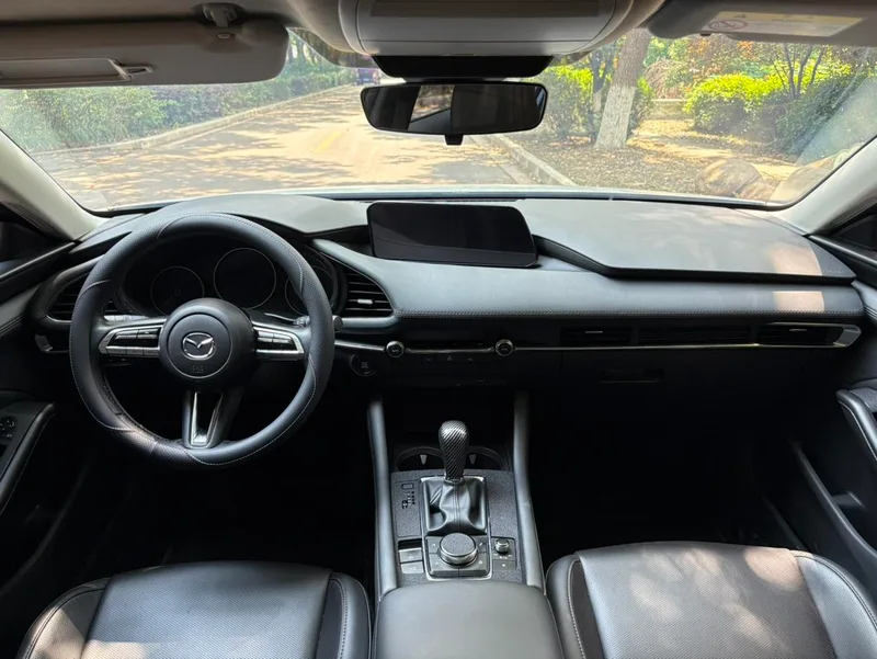Mazda Mazda3 Axela 2023 2.0L Automatic quality elegant version exterior photo 6 Mazda Mazda3 Axela 2023 2.0L Automatic quality elegant version exterior photo 6