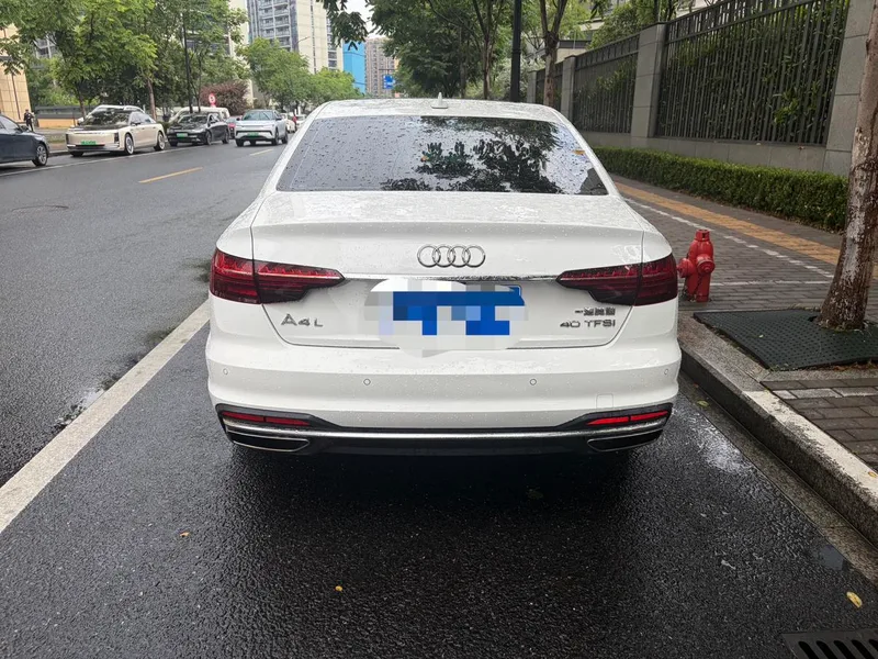 Audi A4L 2020 40 TFSI Модный и динамичный экстерьер фото 5 Audi A4L 2020 40 TFSI Модный и динамичный экстерьер фото 5