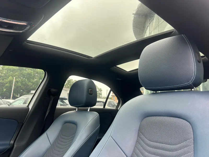 Mercedes-Benz A-Class 2021 A 180 L interior photo 11 Mercedes-Benz A-Class 2021 A 180 L interior photo 11
