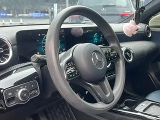 Mercedes-Benz A-Class 2021 A 180 L interior photo 15 Mercedes-Benz A-Class 2021 A 180 L interior photo 15