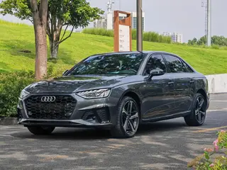 Audi A4L 2025 200 Versión Yuexiang de diez mil vehículos 40 TFSI Deluxe dinámico