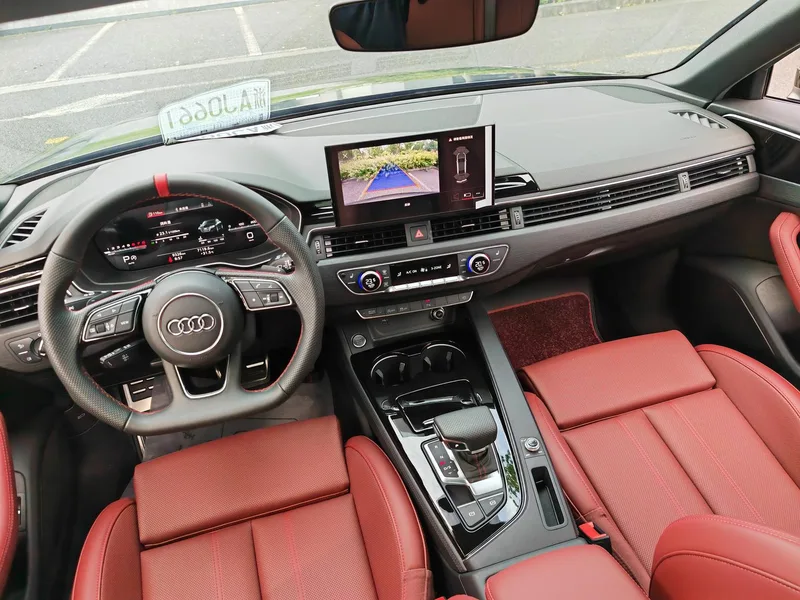 Audi A4L 2025 200 Versión Yuexiang de diez mil vehículos 40 TFSI Deluxe dinámico exterior foto 9 Audi A4L 2025 200 Versión Yuexiang de diez mil vehículos 40 TFSI Deluxe dinámico exterior foto 9