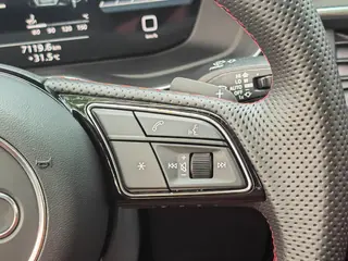 Audi A4L 2025 200 Versión Yuexiang de diez mil vehículos 40 TFSI Deluxe dinámico interior foto 14 Audi A4L 2025 200 Versión Yuexiang de diez mil vehículos 40 TFSI Deluxe dinámico interior foto 14