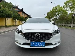 Mazda Atenza 2020 2.5L Edición Blue Sky Respete exterior foto 2 Mazda Atenza 2020 2.5L Edición Blue Sky Respete exterior foto 2