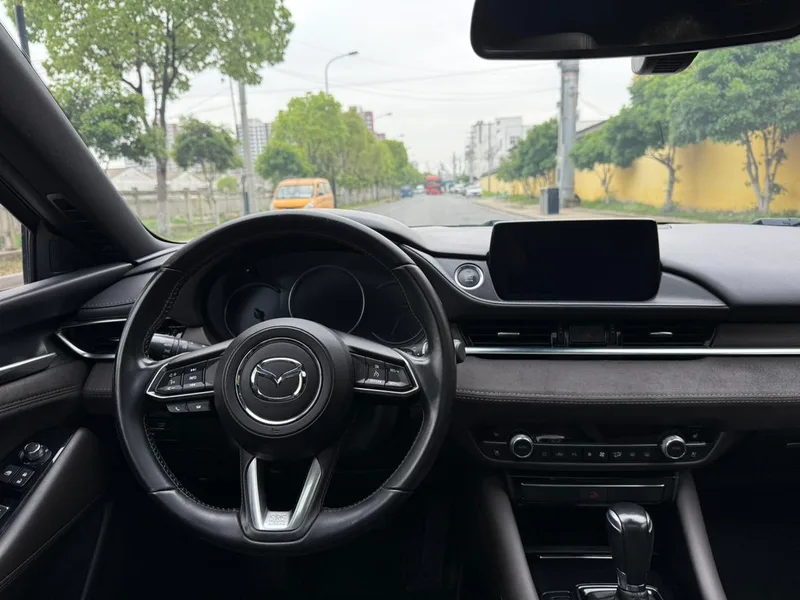 Mazda Atenza 2020 2.5L Edición Blue Sky Respete interior foto 13 Mazda Atenza 2020 2.5L Edición Blue Sky Respete interior foto 13