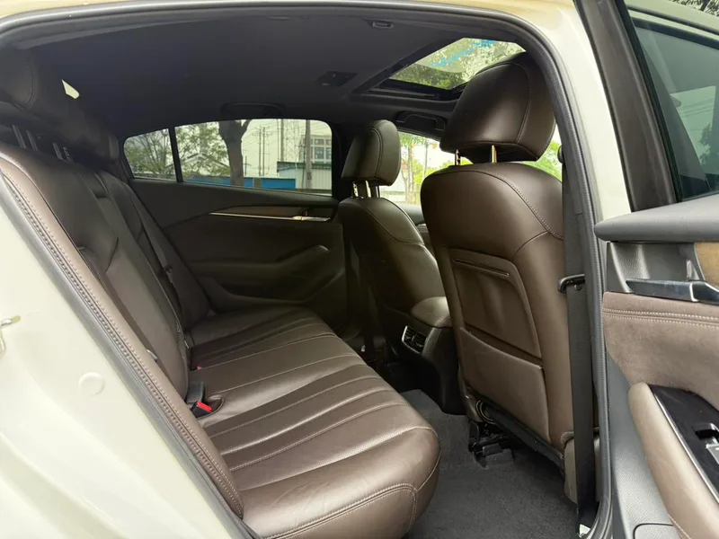 Mazda Atenza 2020 2.5L Edición Blue Sky Respete interior foto 17 Mazda Atenza 2020 2.5L Edición Blue Sky Respete interior foto 17