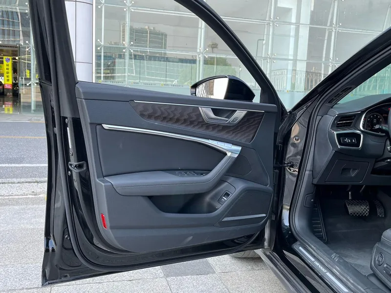 Audi A6 2022 allroad quattro Explore Home 55 TFSI Exclusive off-road type interior photo 12 Audi A6 2022 allroad quattro Explore Home 55 TFSI Exclusive off-road type interior photo 12