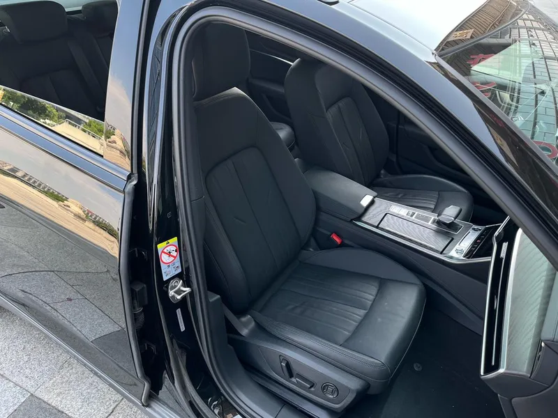 Audi A6 2022 allroad quattro Explore Home 55 TFSI Exclusive off-road type interior photo 17 Audi A6 2022 allroad quattro Explore Home 55 TFSI Exclusive off-road type interior photo 17