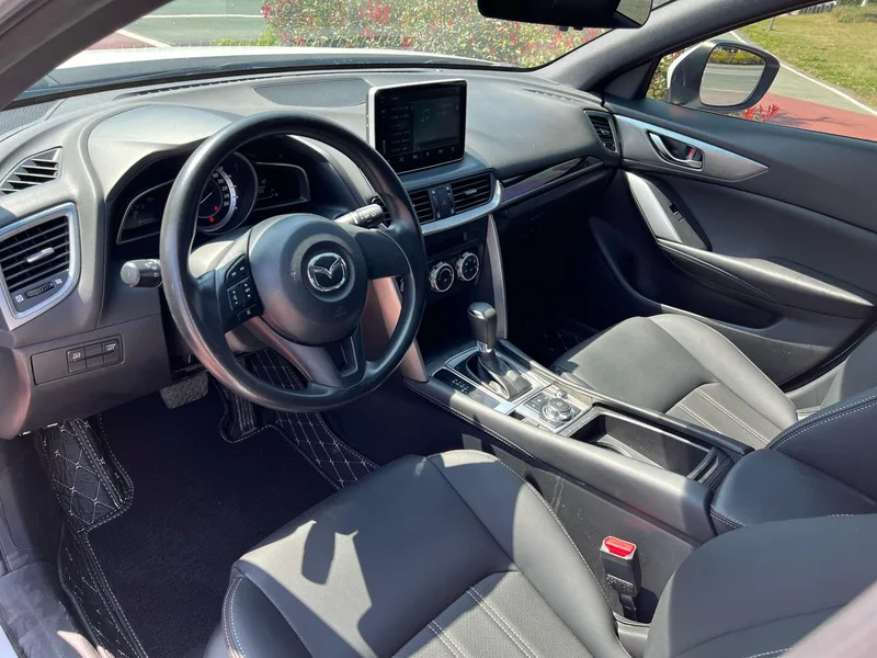 Mazda CX-4 2016 2.0L Automatic two-wheel drive blue sky vitality leather version interior photo 11 Mazda CX-4 2016 2.0L Automatic two-wheel drive blue sky vitality leather version interior photo 11