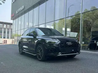 Audi Q5L 2023 45T Deluxe dinámico exterior foto 3 Audi Q5L 2023 45T Deluxe dinámico exterior foto 3
