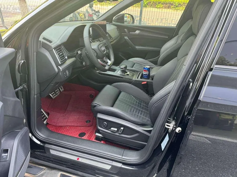 Audi Q5L 2023 45T Deluxe dinámico interior foto 11 Audi Q5L 2023 45T Deluxe dinámico interior foto 11
