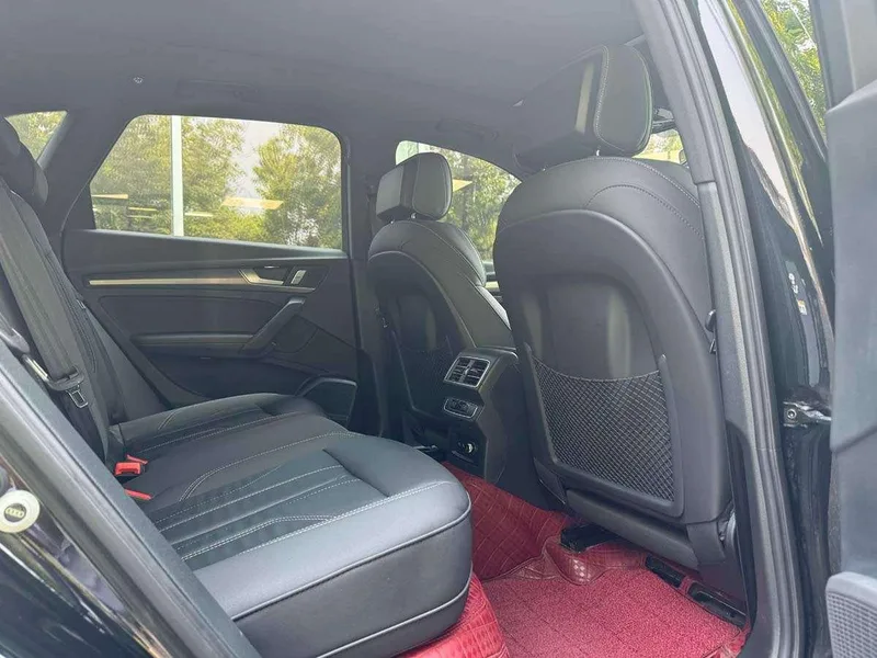 Audi Q5L 2023 45T Deluxe dinámico interior foto 16 Audi Q5L 2023 45T Deluxe dinámico interior foto 16