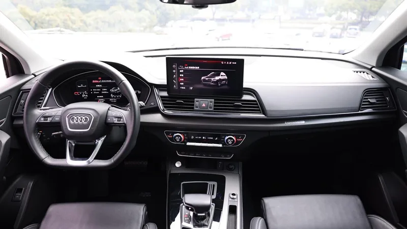 Audi Q5L 2022 40T Deluxe Dynamic interior photo 15 Audi Q5L 2022 40T Deluxe Dynamic interior photo 15