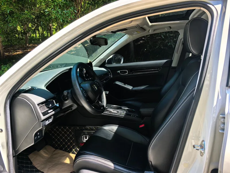 Honda Civic 2022 240TURBO CVT Dynamic Edition interior photo 12 Honda Civic 2022 240TURBO CVT Dynamic Edition interior photo 12