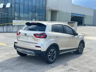 Geely Vision X3 2019 Обновленная версия 1.5L CVT Премиальная комплектация экстерьер фото 6