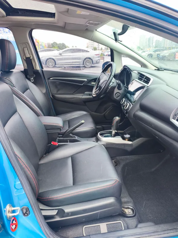 Honda Fit 2018 1.5L CVT Corriendo Edición interior foto 11 Honda Fit 2018 1.5L CVT Corriendo Edición interior foto 11