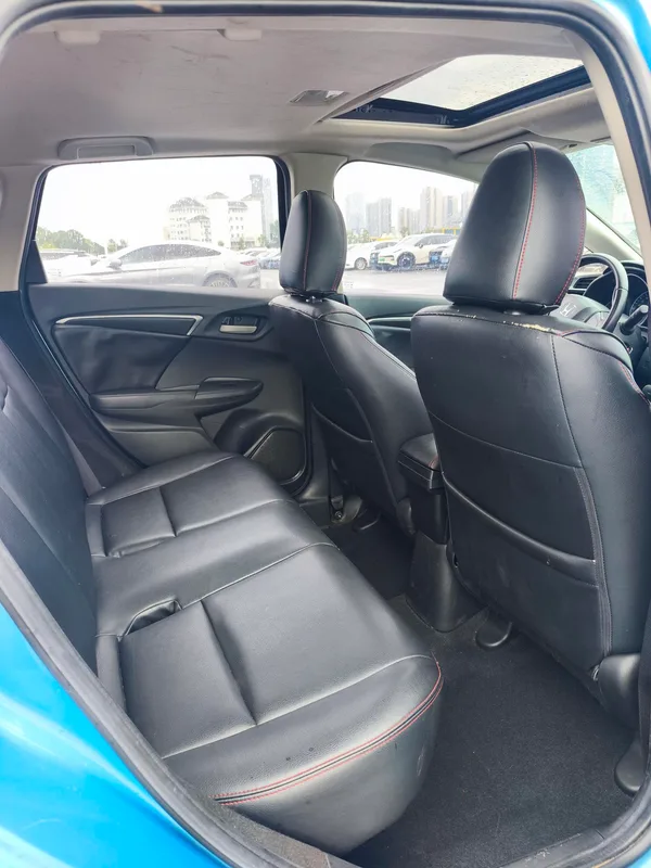 Honda Fit 2018 1.5L CVT Corriendo Edición interior foto 12 Honda Fit 2018 1.5L CVT Corriendo Edición interior foto 12