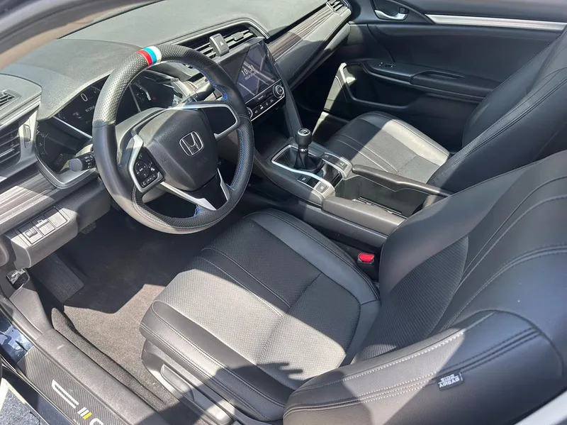 Honda Civic 2019 220TURBO Manual force control version Country VI interior photo 11 Honda Civic 2019 220TURBO Manual force control version Country VI interior photo 11