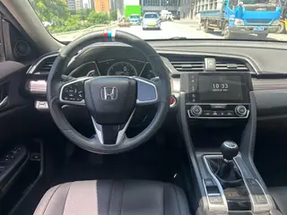 Honda Civic 2019 220TURBO Manual force control version Country VI interior photo 14 Honda Civic 2019 220TURBO Manual force control version Country VI interior photo 14
