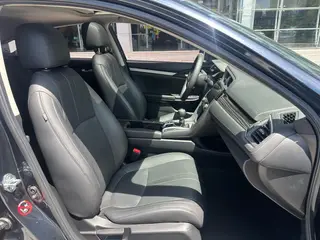 Honda Civic 2019 220TURBO Manual force control version Country VI interior photo 18 Honda Civic 2019 220TURBO Manual force control version Country VI interior photo 18