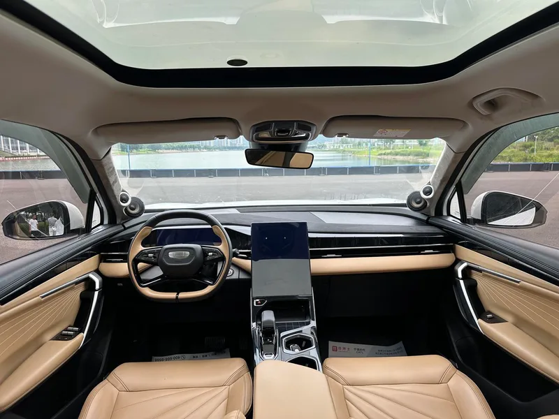 Geely Boyue L 2023 1.5TD DCT Finition premium extérieur photo 6 Geely Boyue L 2023 1.5TD DCT Finition premium extérieur photo 6