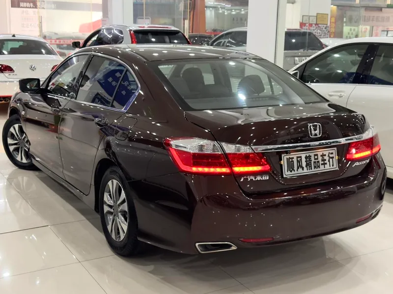 Honda Accord 2014 2.0L EX Luxury Edition exterior photo 3 Honda Accord 2014 2.0L EX Luxury Edition exterior photo 3