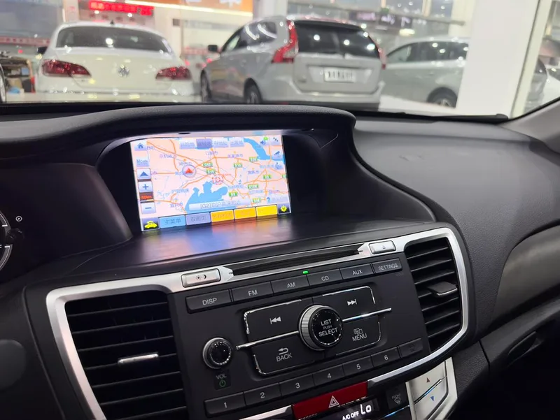 Honda Accord 2014 2.0L EX Luxury Edition interior photo 14 Honda Accord 2014 2.0L EX Luxury Edition interior photo 14