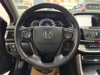 Honda Accord 2014 2.0L EX Luxury Edition interior photo 15 Honda Accord 2014 2.0L EX Luxury Edition interior photo 15