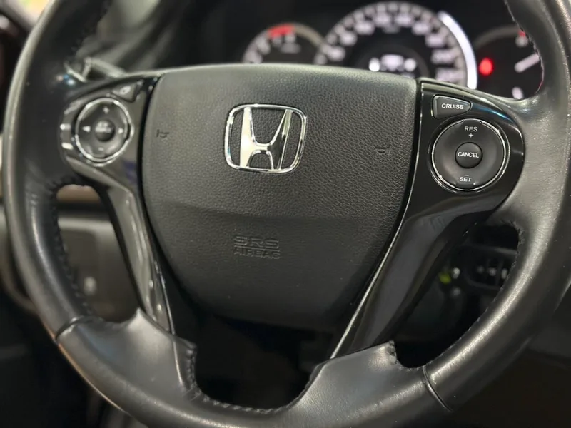 Honda Accord 2014 2.0L EX Luxury Edition interior photo 16 Honda Accord 2014 2.0L EX Luxury Edition interior photo 16