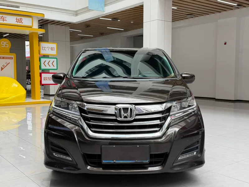 Honda Elysion 2016 2.4L Version mode extérieur photo 2 Honda Elysion 2016 2.4L Version mode extérieur photo 2