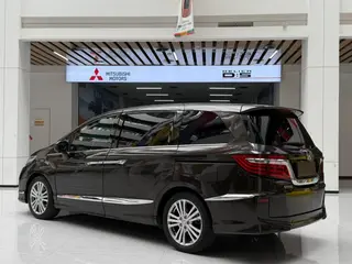 Honda Elysion 2016 2.4L Version mode extérieur photo 6 Honda Elysion 2016 2.4L Version mode extérieur photo 6