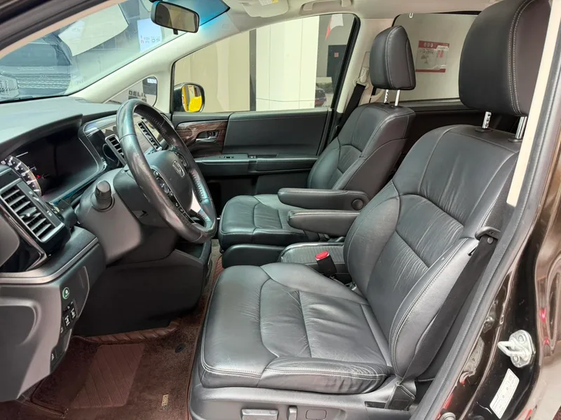 Honda Elysion 2016 2.4L Version mode intérieur photo 12 Honda Elysion 2016 2.4L Version mode intérieur photo 12