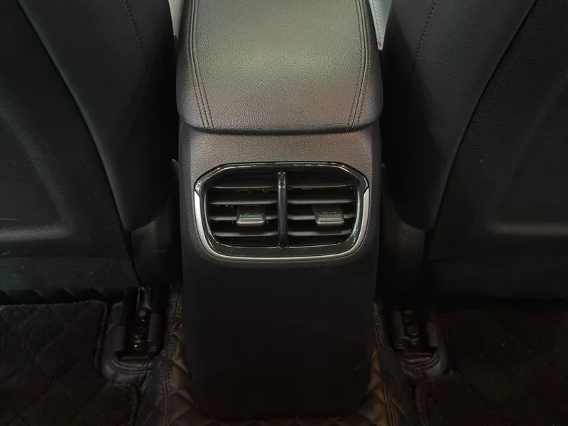 Hyundai Lafesta 2019 280TGDi Version Smart Speed Pays V intérieur photo 18 Hyundai Lafesta 2019 280TGDi Version Smart Speed Pays V intérieur photo 18