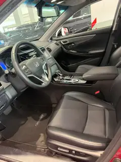 Honda Spirior 2015 2.0L Premium Edition interior photo 7 Honda Spirior 2015 2.0L Premium Edition interior photo 7