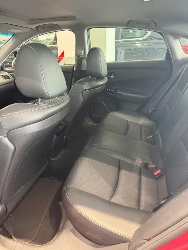 Honda Spirior 2015 2.0L Premium Edition interior photo 8 Honda Spirior 2015 2.0L Premium Edition interior photo 8