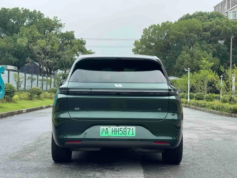 Li Auto L6 2024 Pro version exterior photo 4 Li Auto L6 2024 Pro version exterior photo 4