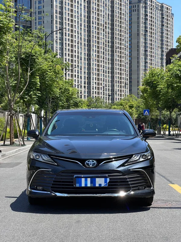Toyota Camry 2023 2.0G Version de luxe extérieur photo 2 Toyota Camry 2023 2.0G Version de luxe extérieur photo 2