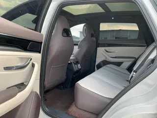 BYD Song PLUS 2025 Version de conduite intelligente 520KM Finition premium intérieur photo 5 BYD Song PLUS 2025 Version de conduite intelligente 520KM Finition premium intérieur photo 5